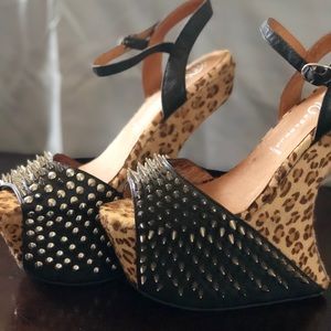 Jeffrey Campbell Women's Black Vicious Ex Sandal